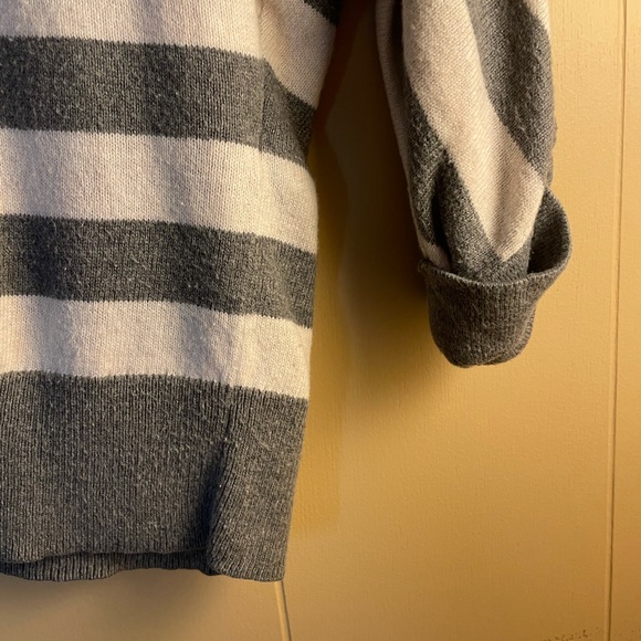 Express | Striped Sweater 3/4 Length Sleeves - Picture 4 of 6